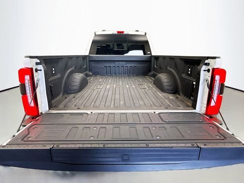 Used 2025 Ford F450 Platinum w/ Platinum Plus Package AWD/4WD image 28