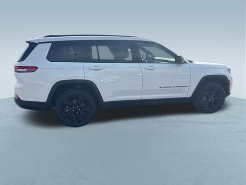 Used 2024 Jeep Grand Cherokee L Limited w/ Black Appearance Package image 14