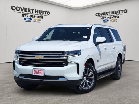 Used 2021 Chevrolet Suburban LT w/ Luxury Package RWD image 1