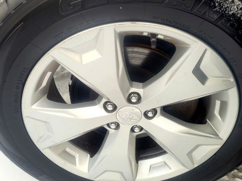 Used 2015 Subaru Forester 2.5i Limited image 38