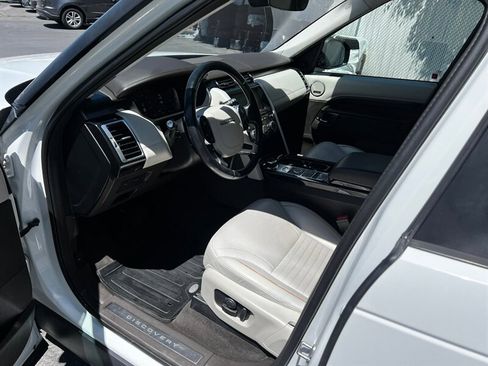 Used 2020 Land Rover Discovery HSE Luxury AWD/4WD image 13