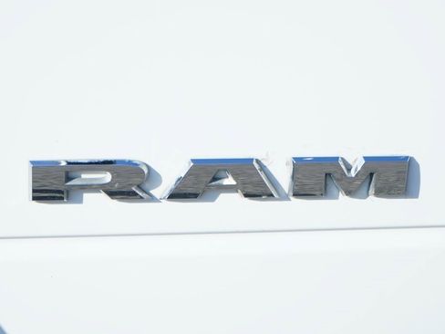 Used 2022 RAM 5500 Tradesman w/ Chrome Appearance Group image 53
