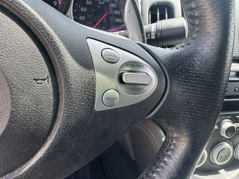 Used 2014 Nissan 370Z Touring RWD image 12