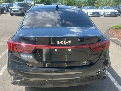 Used 2024 Kia Forte LXS FWD image 4