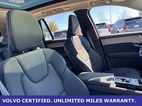 Certified 2025 Volvo XC90 B6 Plus image 13