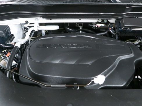 Used 2021 Honda Passport Sport image 29