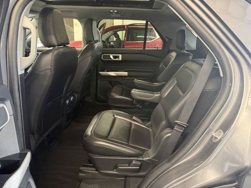 Certified 2021 Ford Explorer XLT w/ Equipment Group 202A AWD/4WD image 25