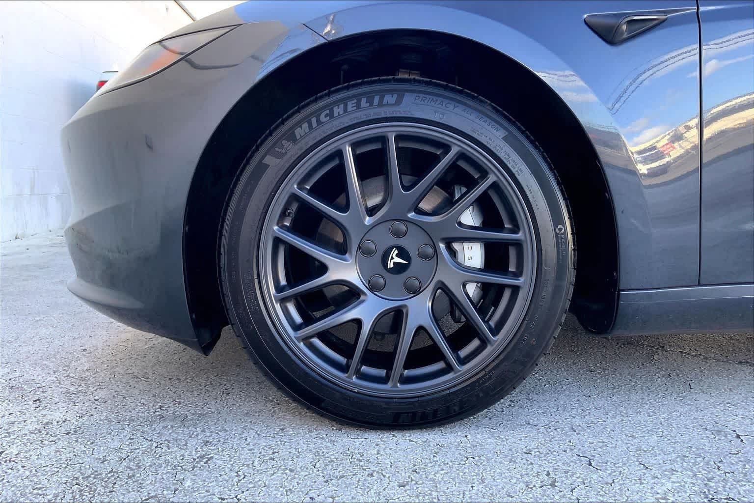 Used 2024 Tesla Model 3 Standard Range RWD image 8