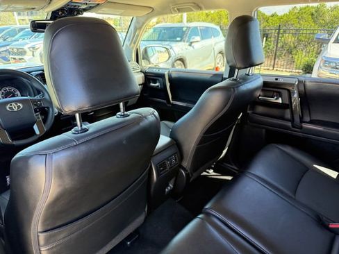 Used 2022 Toyota 4Runner TRD Off-Road image 26