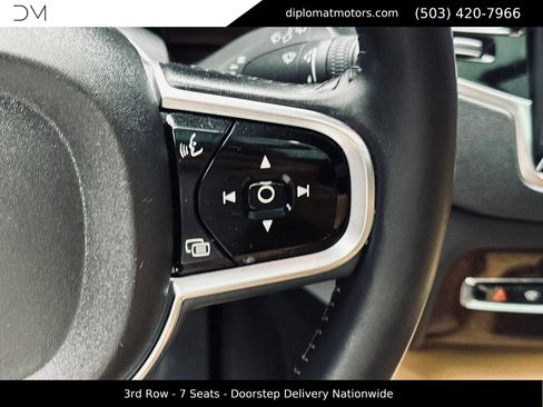 Used 2017 Volvo XC90 T6 Momentum w/ Vision Package AWD/4WD image 35