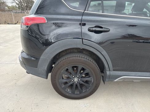 Used 2018 Toyota RAV4 Adventure image 6