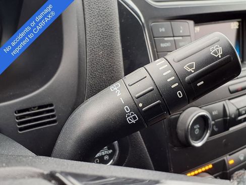 Used 2019 Ford Explorer XLT image 20