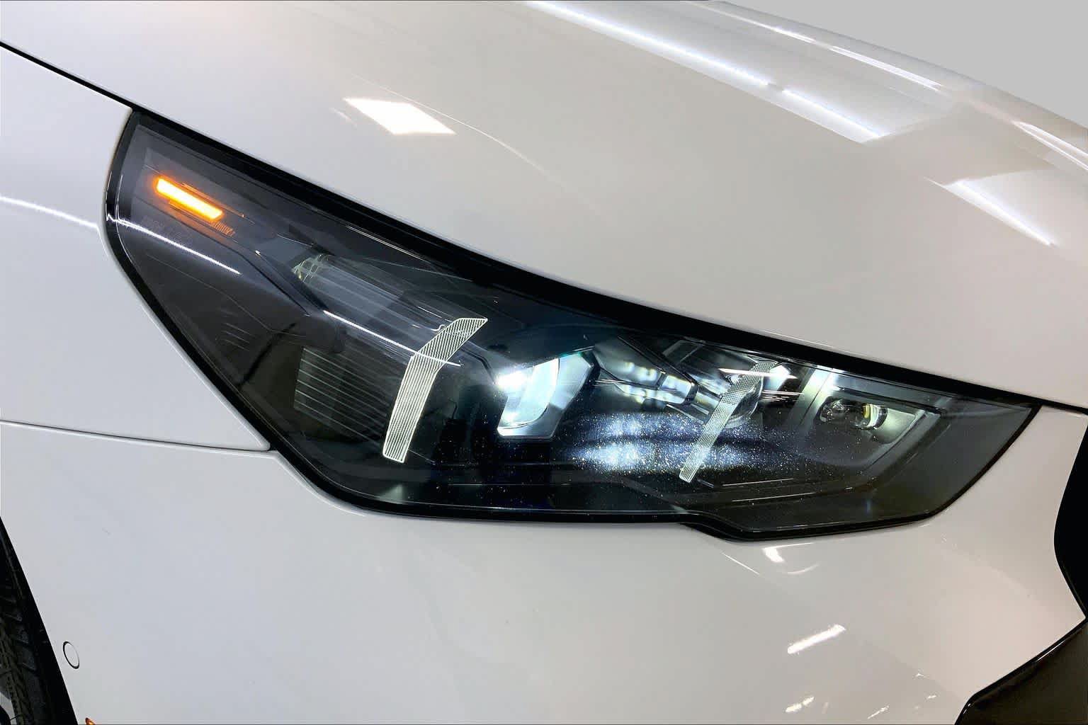 Used 2024 BMW 540i xDrive w/ Executive Package AWD/4WD image 27