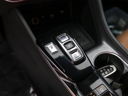 Used 2020 Hyundai Sonata Limited image 21