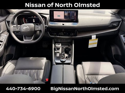 New 2026 Nissan Rogue Platinum image 17