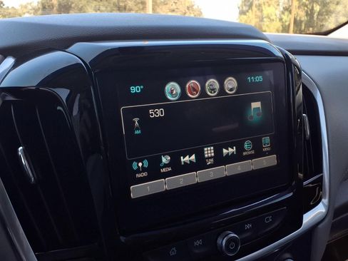 Used 2019 Chevrolet Traverse LT FWD image 8
