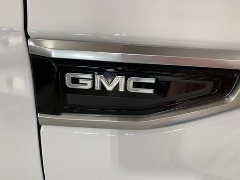 Used 2024 GMC Yukon XL Denali AWD/4WD image 27