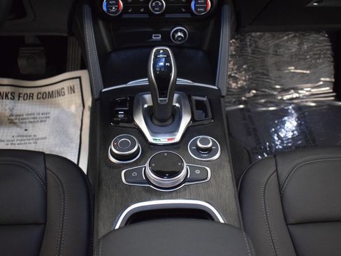 Used 2021 Alfa Romeo Stelvio Sprint w/ Nero Edizione image 43