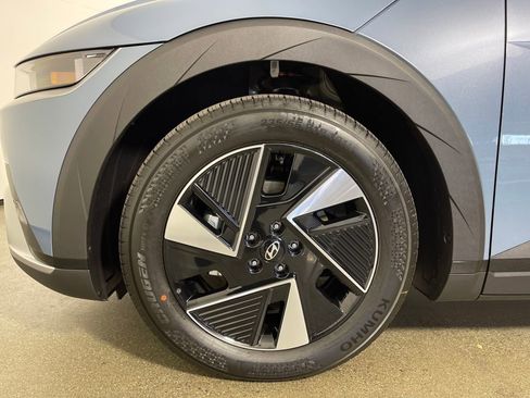 New 2026 Hyundai Ioniq 5 SEL image 11