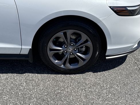 Certified 2024 Honda Accord EX image 13
