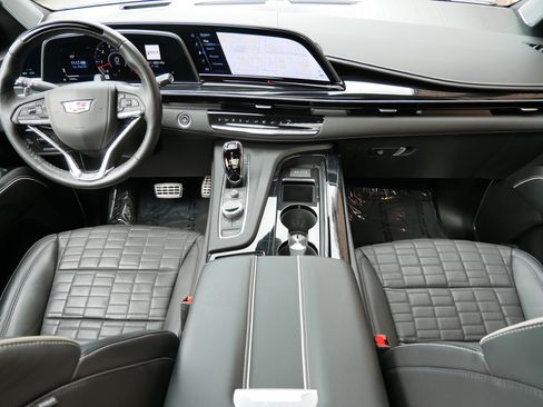 Used 2023 Cadillac Escalade V w/ LPO, ONYX Package AWD/4WD image 14