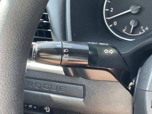 Used 2023 Nissan Rogue S FWD image 20
