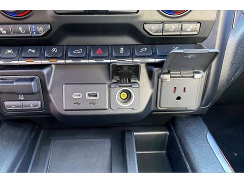 Used 2019 Chevrolet Silverado 1500 High Country w/ Max Trailering Package AWD/4WD image 17