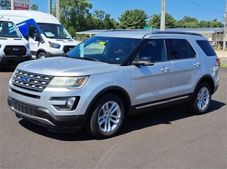 Used 2016 Ford Explorer XLT w/ Equipment Group 202A image 1