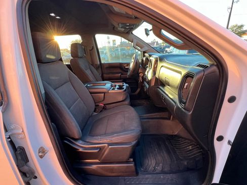 Used 2020 Chevrolet Silverado 2500 W/T w/ WT Convenience Package image 16