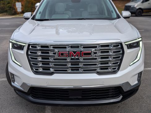 Used 2024 GMC Acadia Denali w/ Super Cruise Package image 12