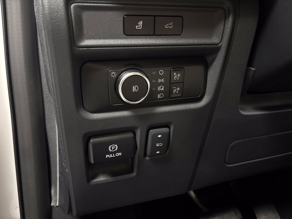 Used 2024 Ford Expedition Limited RWD image 21