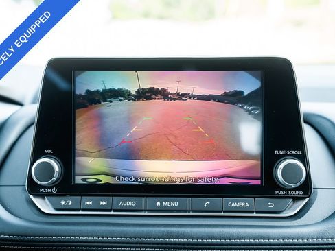Used 2024 Nissan Rogue SV FWD image 20