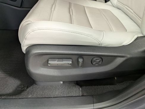 Certified 2022 Honda CR-V Touring image 23