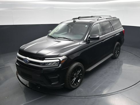 Used 2024 Ford Expedition XLT AWD/4WD image 37