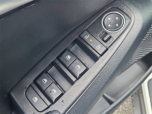 Certified 2024 Kia Seltos X-Line image 25