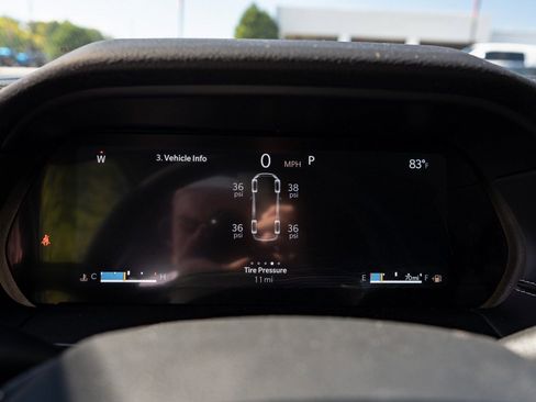 New 2025 Jeep Grand Cherokee L Laredo w/ Luxury Tech Group I RWD image 28