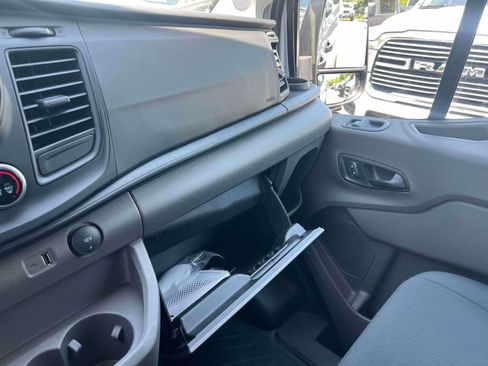 Used 2025 Ford Transit 250 Low Roof w/ Exterior Upgrade Package RWD image 12