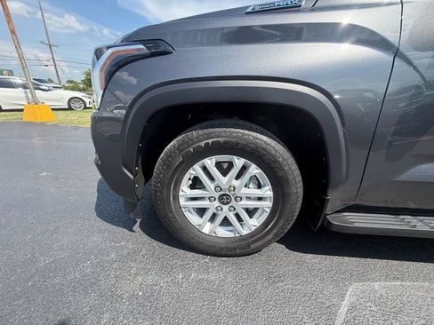 Used 2023 Toyota Sequoia SR5 w/ SR5 Premium Package AWD/4WD image 10