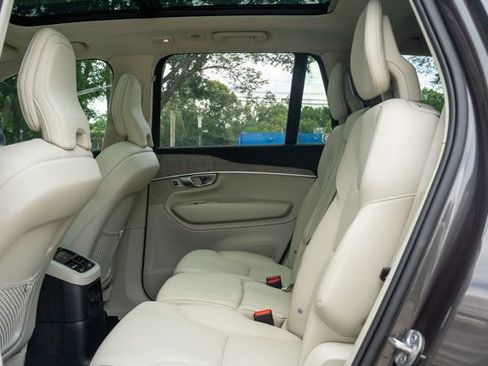 Used 2024 Volvo XC90 T8 Plus w/ Protection Package Premier AWD/4WD image 49