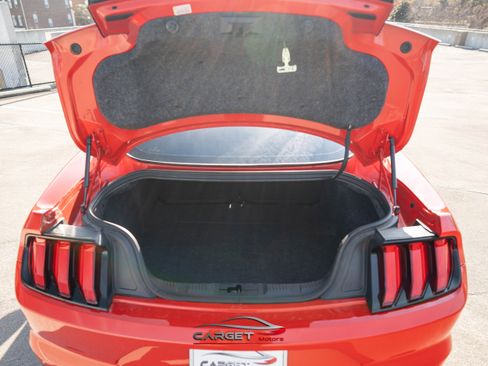 Used 2020 Ford Mustang Premium image 39