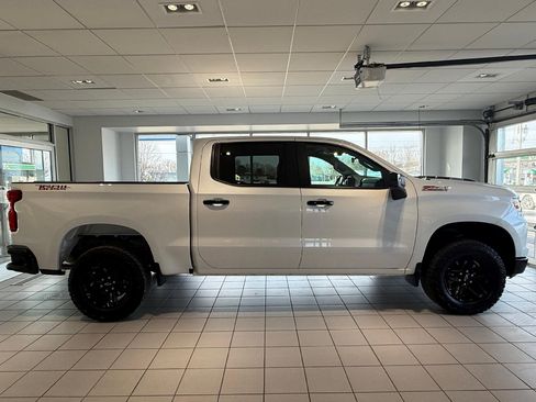 Certified 2024 Chevrolet Silverado 1500 LT Trail Boss AWD/4WD image 8