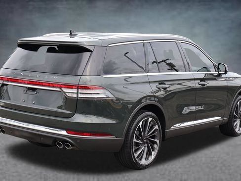 Used 2023 Lincoln Aviator Reserve w/ Equipment Group 201A AWD/4WD image 3