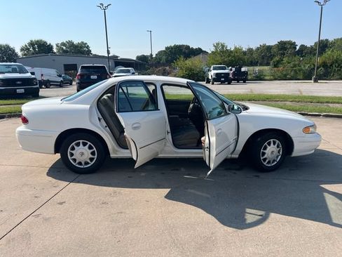 Used 2001 Buick Century Custom w/ Premium Pkg FWD image 10