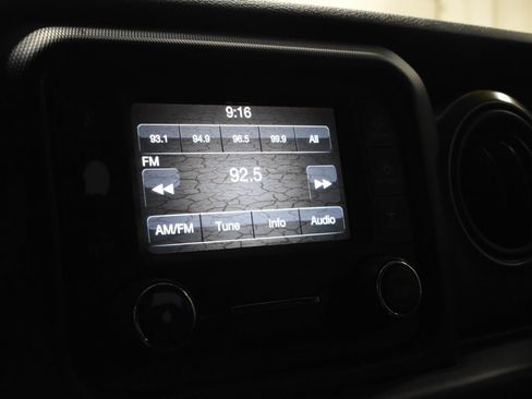 Used 2019 Jeep Wrangler Unlimited Sport AWD/4WD image 14