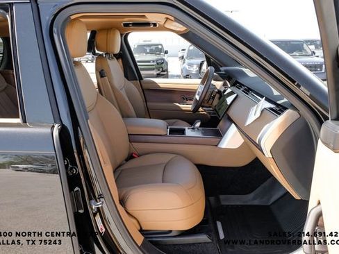 New 2026 Land Rover Range Rover SE image 34