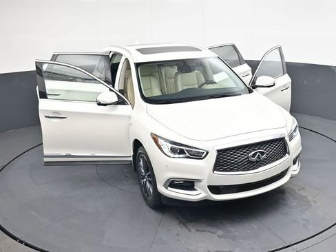 Used 2017 INFINITI QX60 Luxe w/ Deluxe Technology Package AWD/4WD image 41