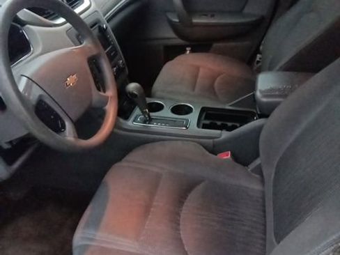 Used 2017 Chevrolet Traverse LS image 9