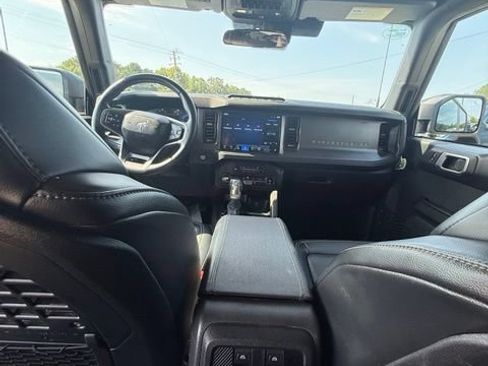 Used 2025 Ford Bronco Badlands AWD/4WD image 21