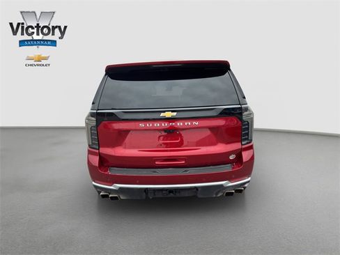 Certified 2025 Chevrolet Suburban High Country w/ Sun And Tow Package image 7