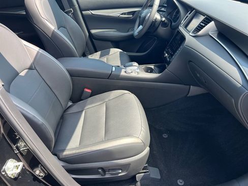 Certified 2025 INFINITI QX50 Luxe AWD/4WD image 13